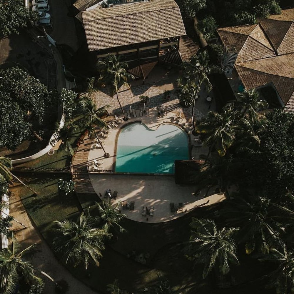 Iara Beach Hotel 51/60