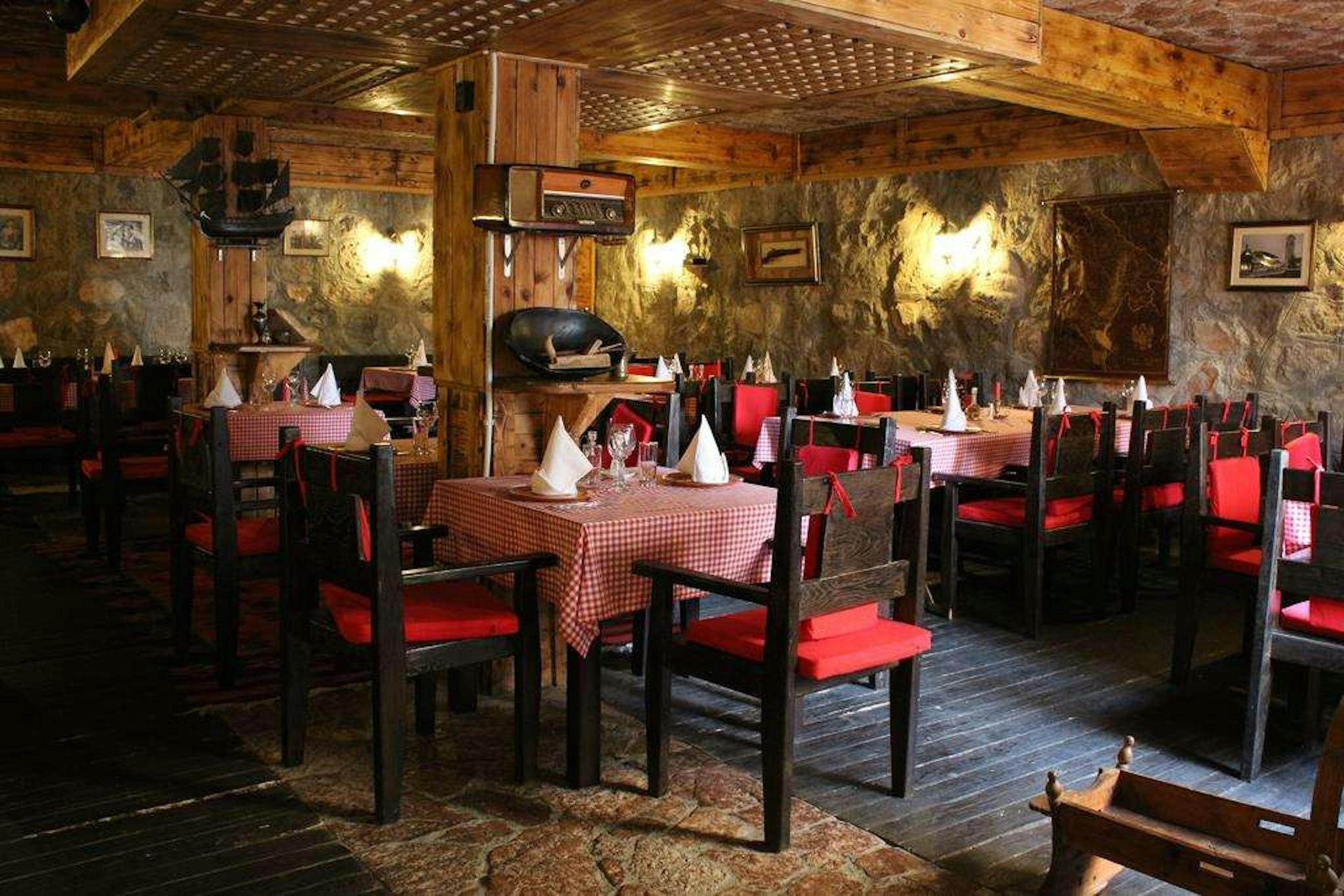 Hotel Crnogorska Kuca 30/45
