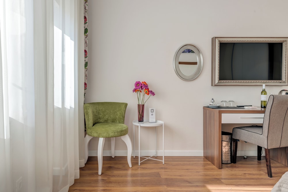 Bastion Luxury Rooms 17/25