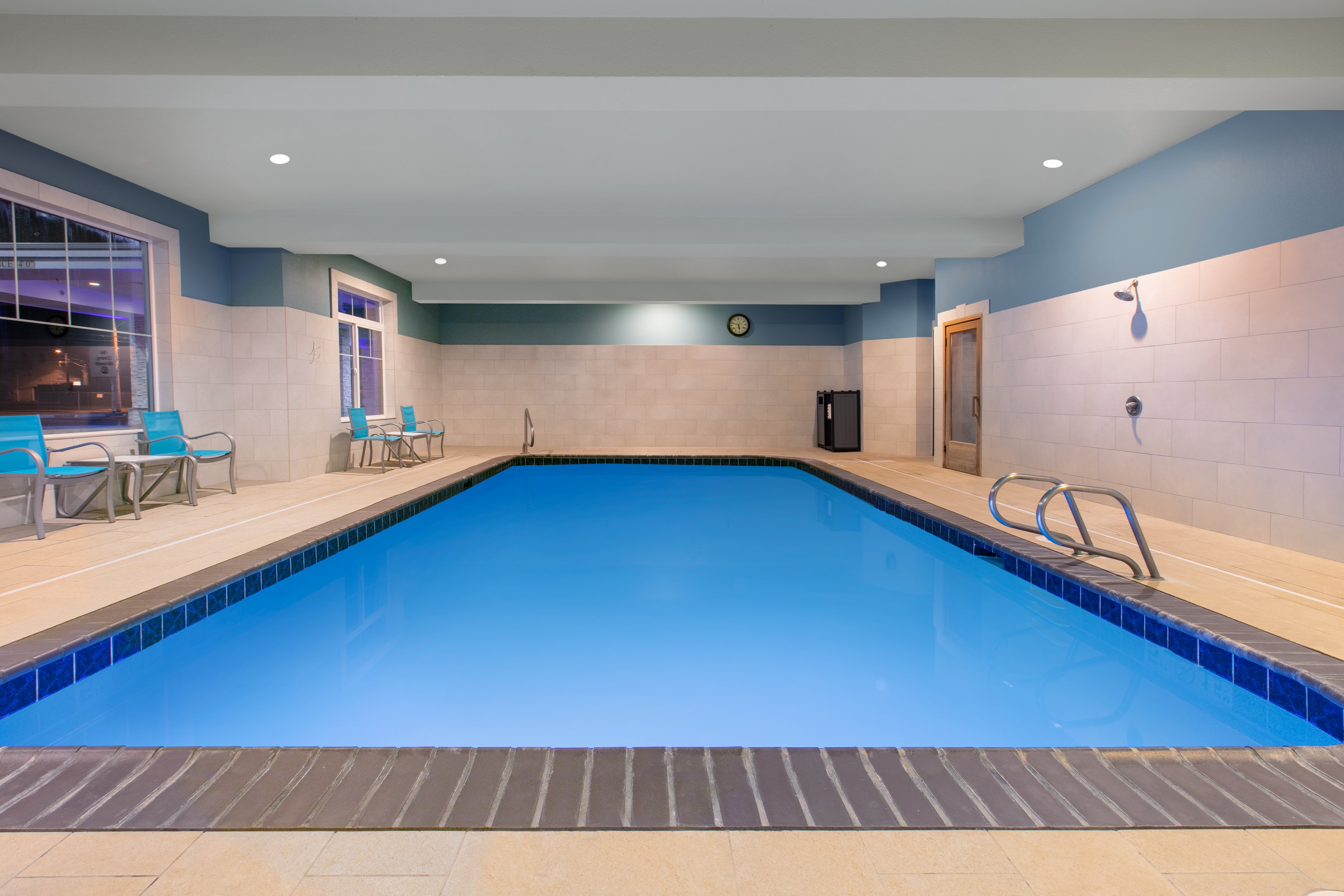 Holiday Inn Express Hotel And Suites Seaside Convention Center 35/65