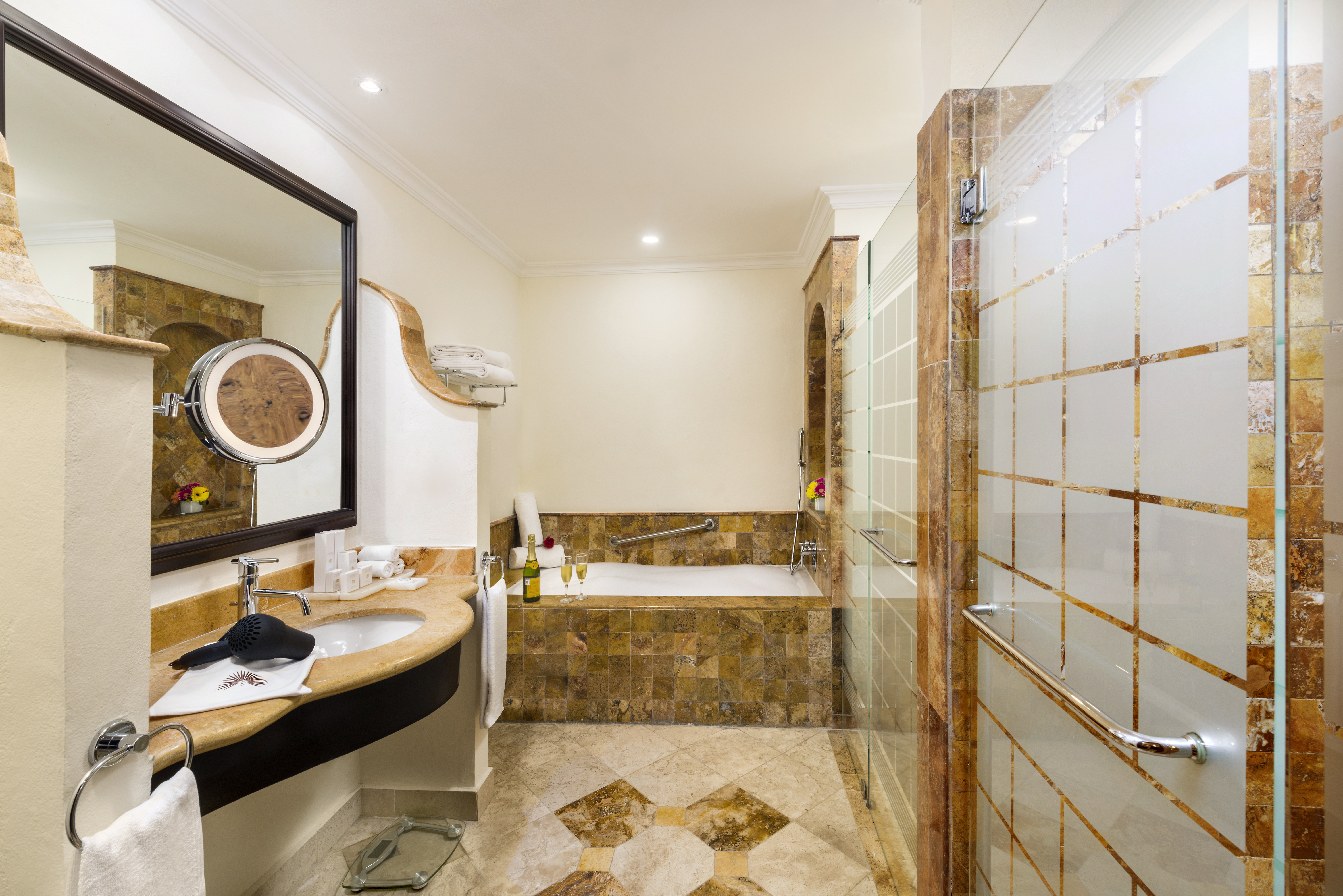 Deluxe Junior Suite