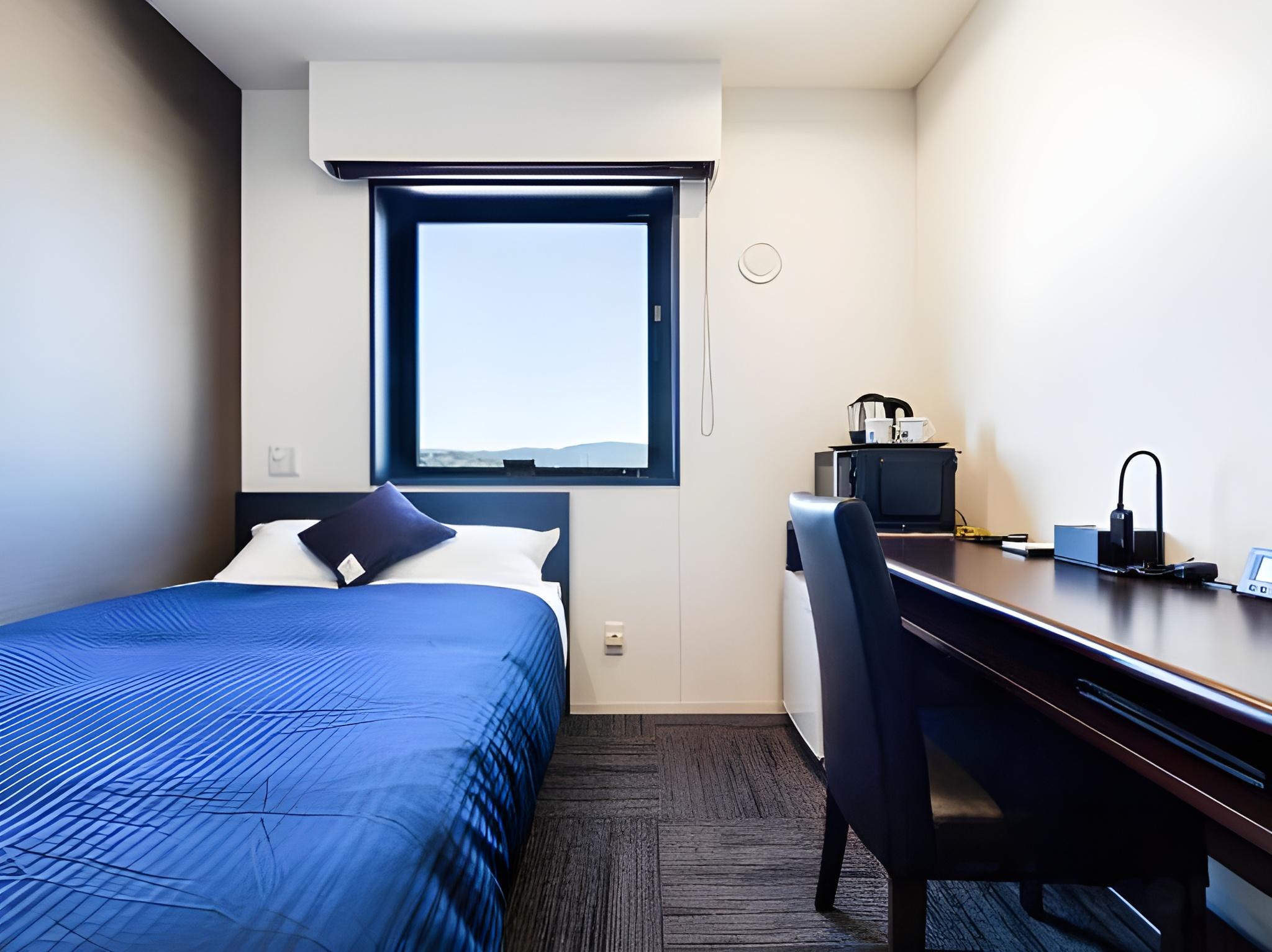Room, Single
