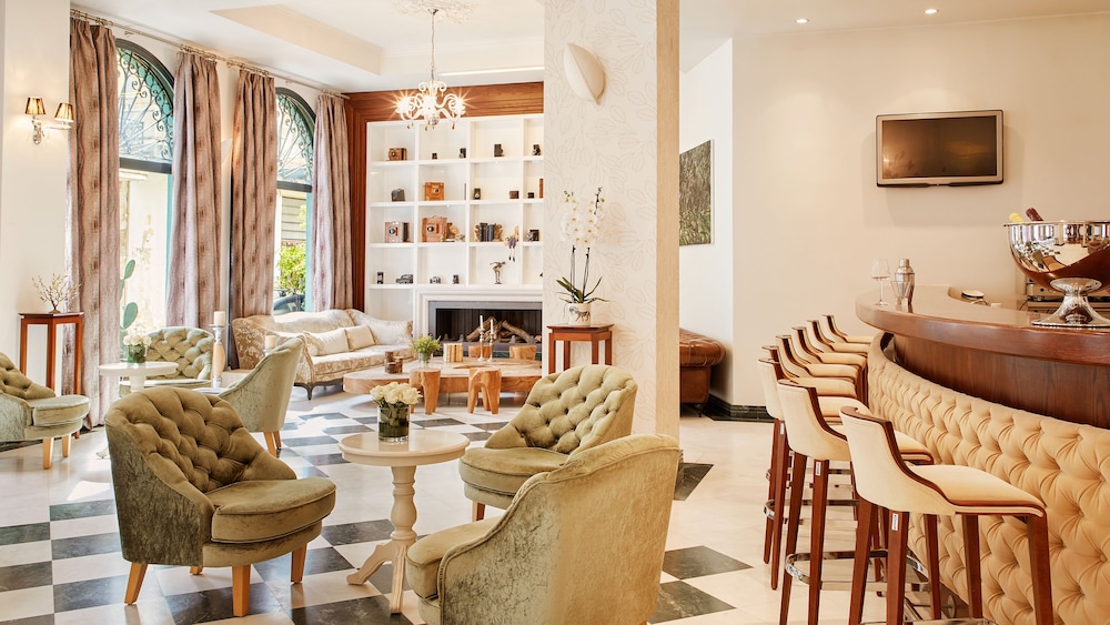 Dioni Boutique Hotel 34/45