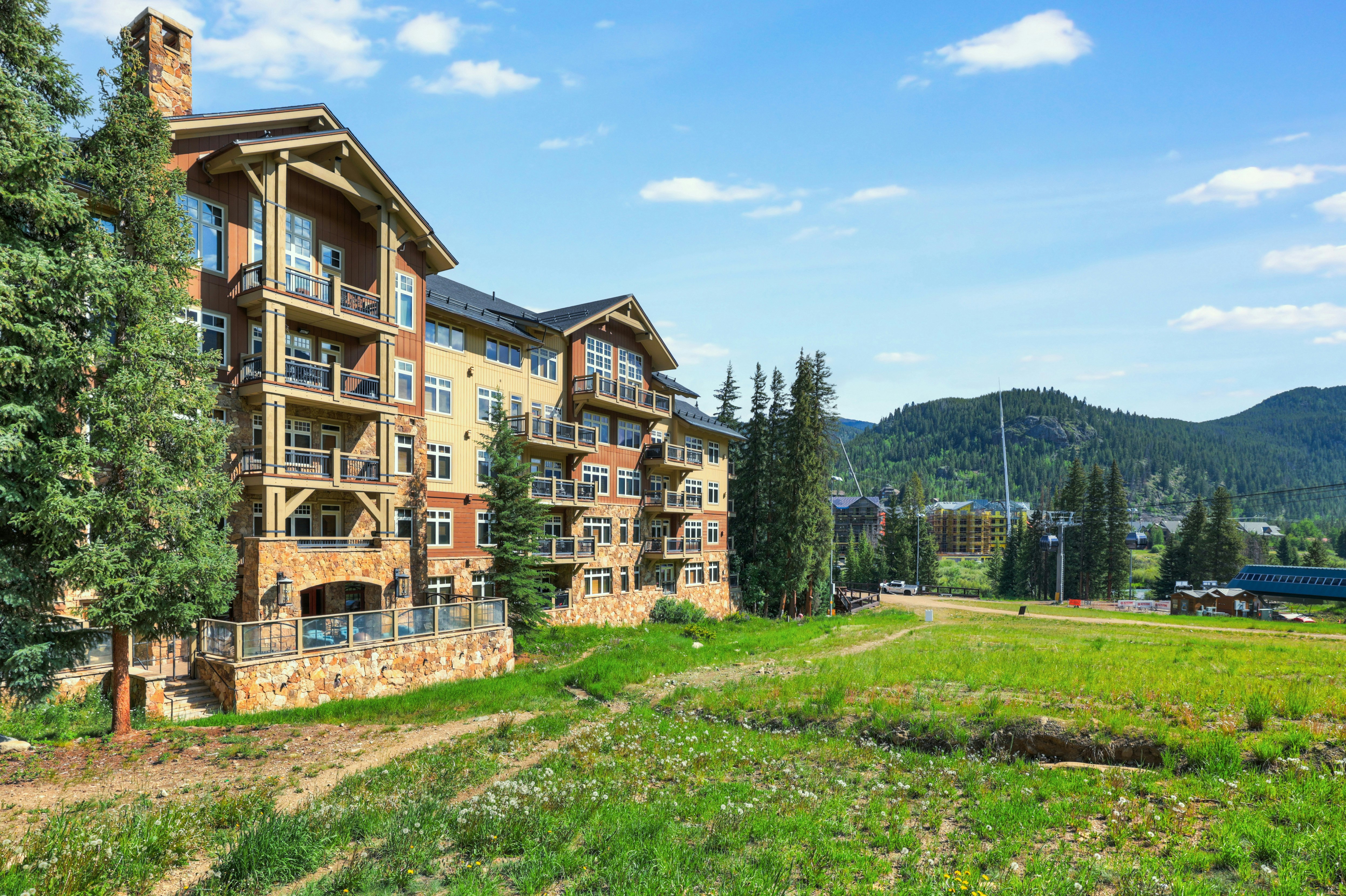 Lone Eagle and Timbers Condominiums 5/50