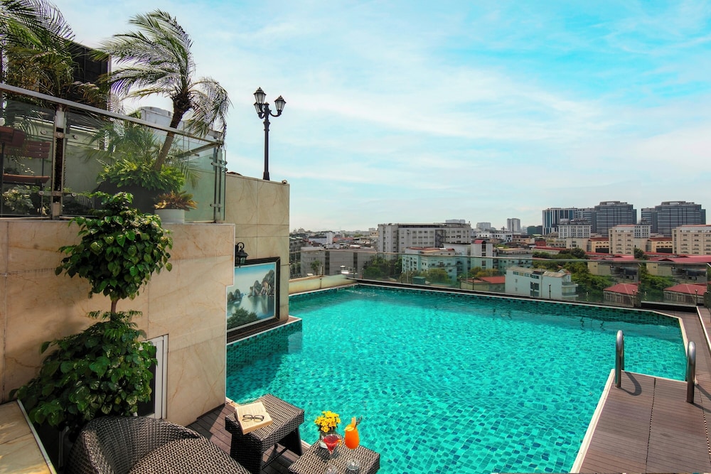 Champton Hanoi Hotel 57/63