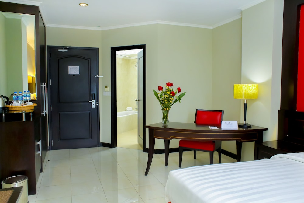 Zurich Hotel 43/48