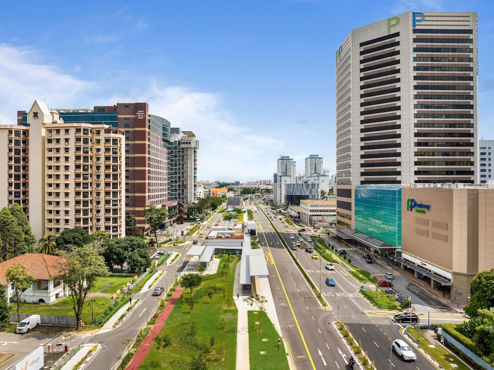 Grand Mercure Singapore Roxy 59/66
