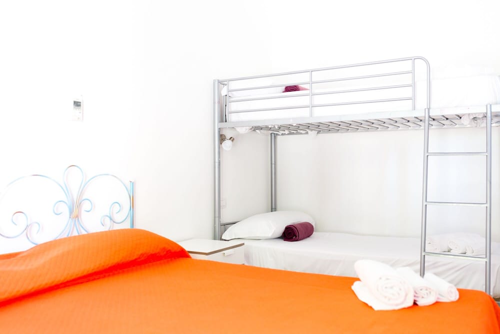 Muma Hostel 36/65