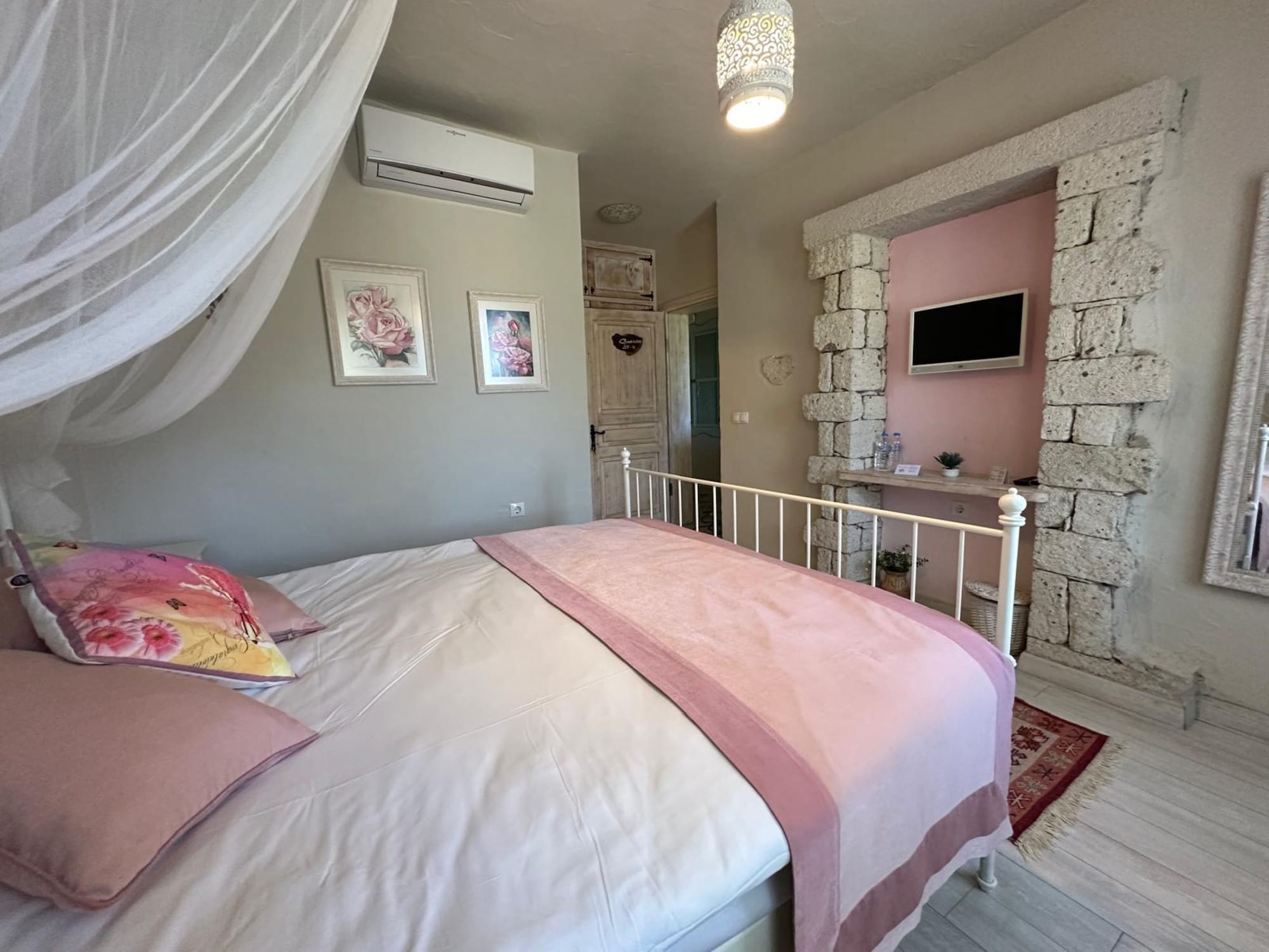 STANDARD, DOUBLE BED