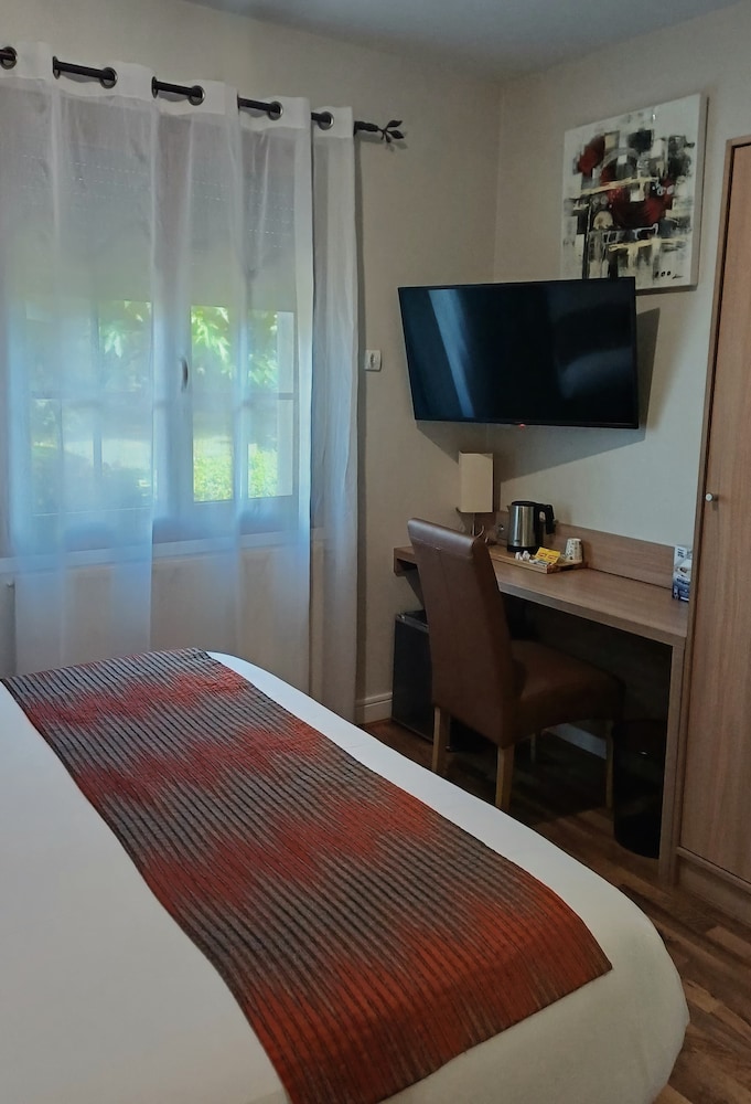HOSTELLERIE DU CAUSSE 10/31