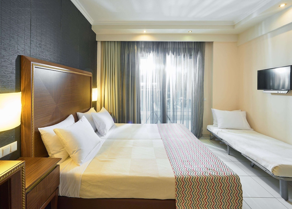 Mediterranean Resort Hotel 23/60