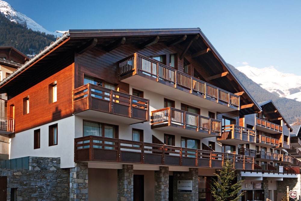 Lagrange Vacances Les Chalets du Mont Blanc 1/37