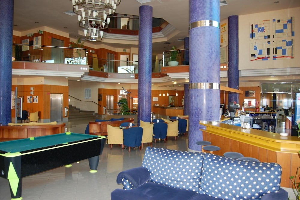 Gaviotas Hotel & Event Center 27/35