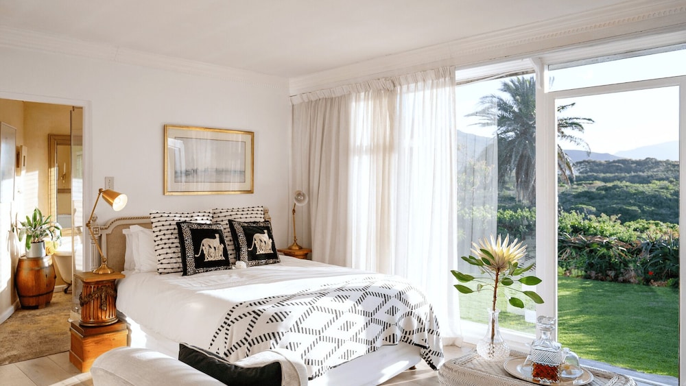 Kennedy's Beach Villa 14/50
