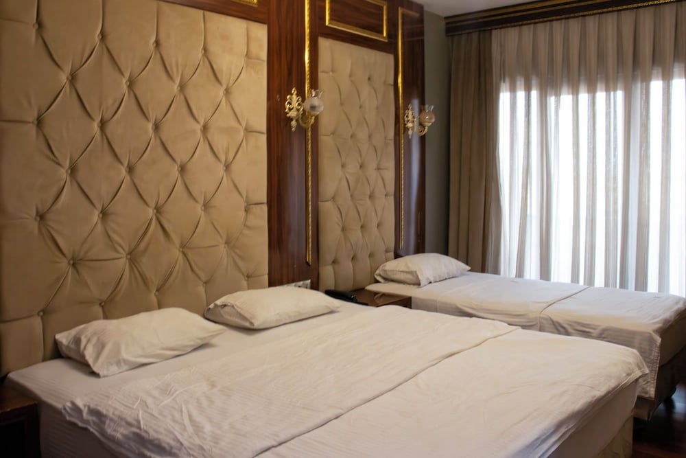 Sahra Airport Hotel 30/56