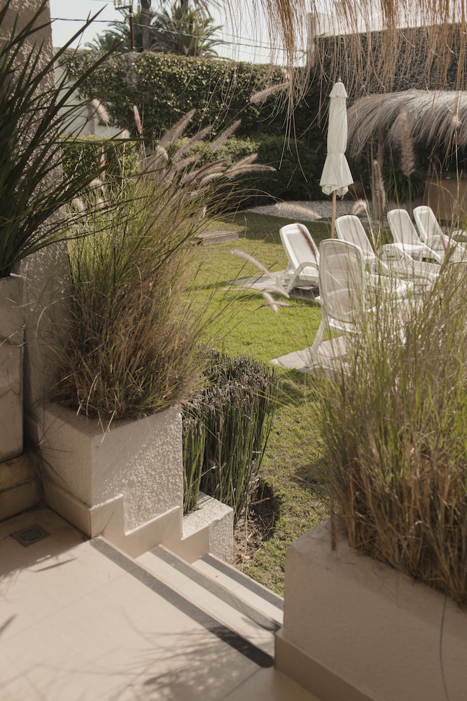 Atlantico Boutique Hotel 60/66