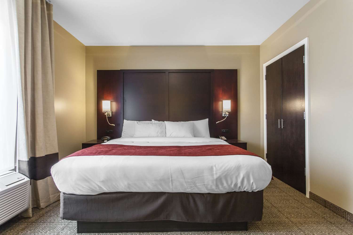 Upgrade, Suite, King Bed