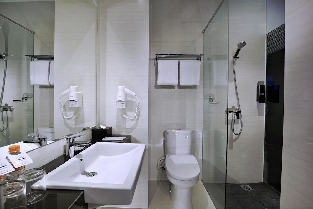 Hotel NEO Dipatiukur - Bandung by ASTON 34/34