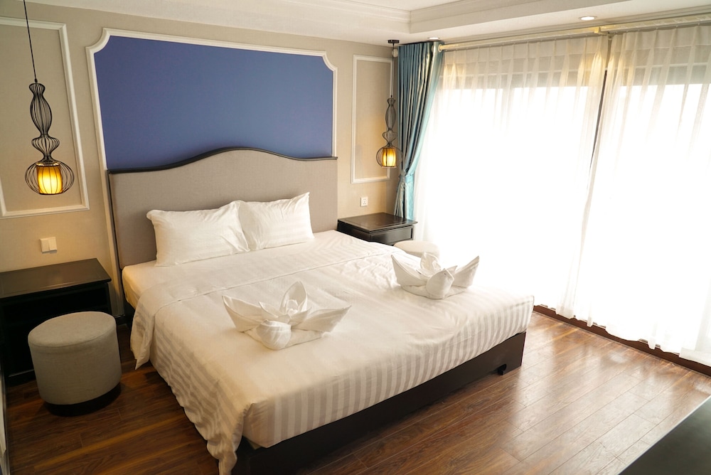 Hanoi La Castela Hotel 15/45