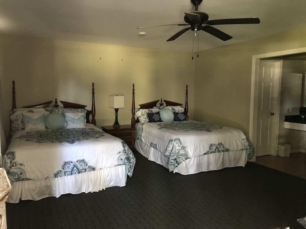 Columbia Lakes Resort and Conference Center 7/41