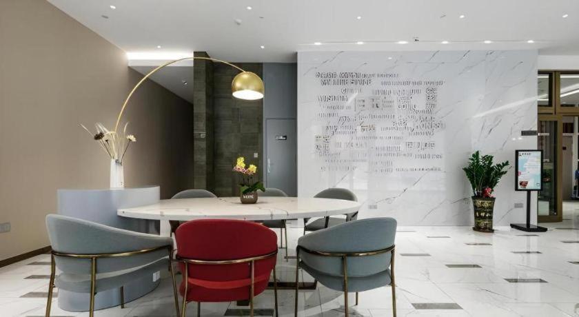 Magnotel Hotel (Dongxing Guomen Port) 34/50