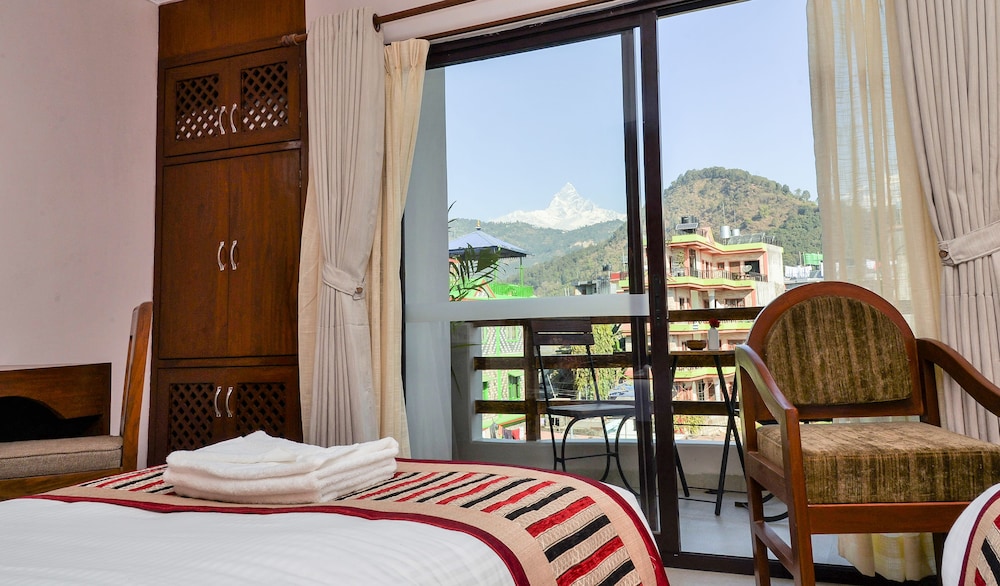 Kuti Resort And Spa 36/65
