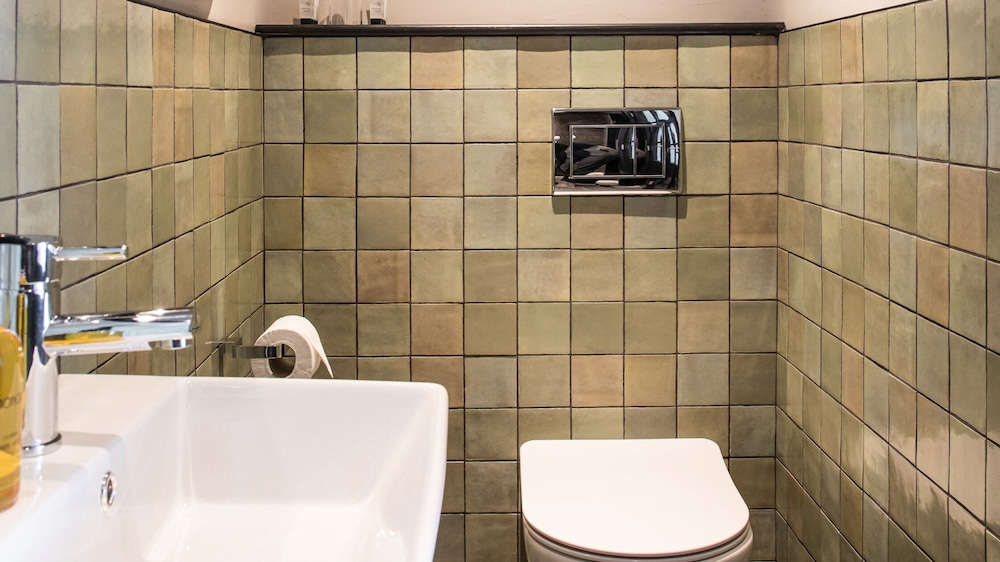 Hotel Avoca 34/35