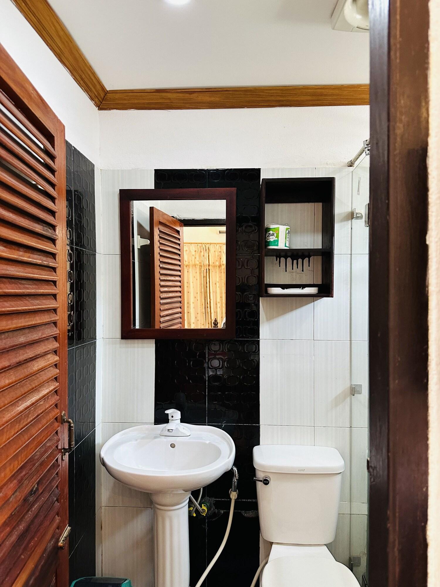 Singharat Guest House 48/51