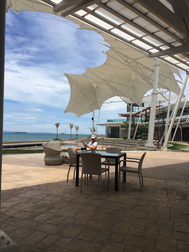 N And N Condominium Resort 12/18