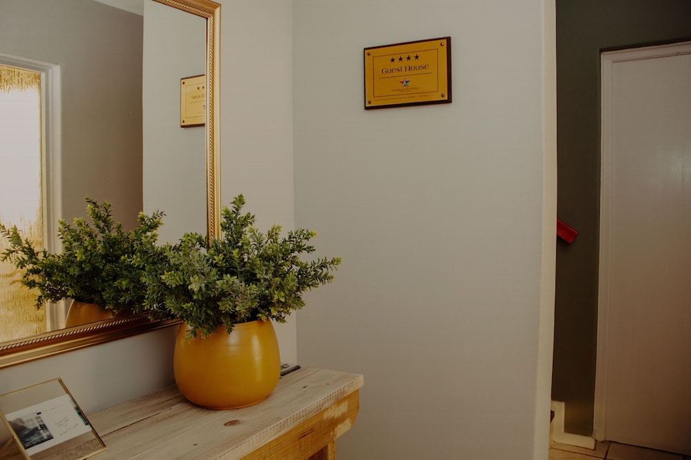 Aqua Marina Guest House 32/49