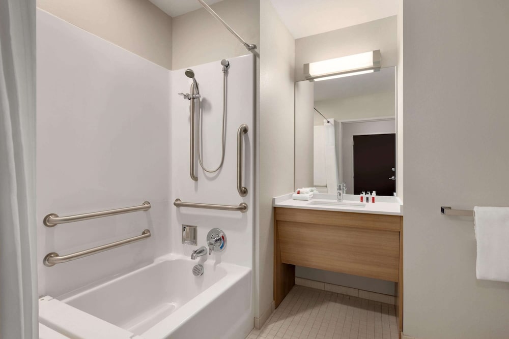 Microtel Inn Suites By Wyndham Gambrills 49/50