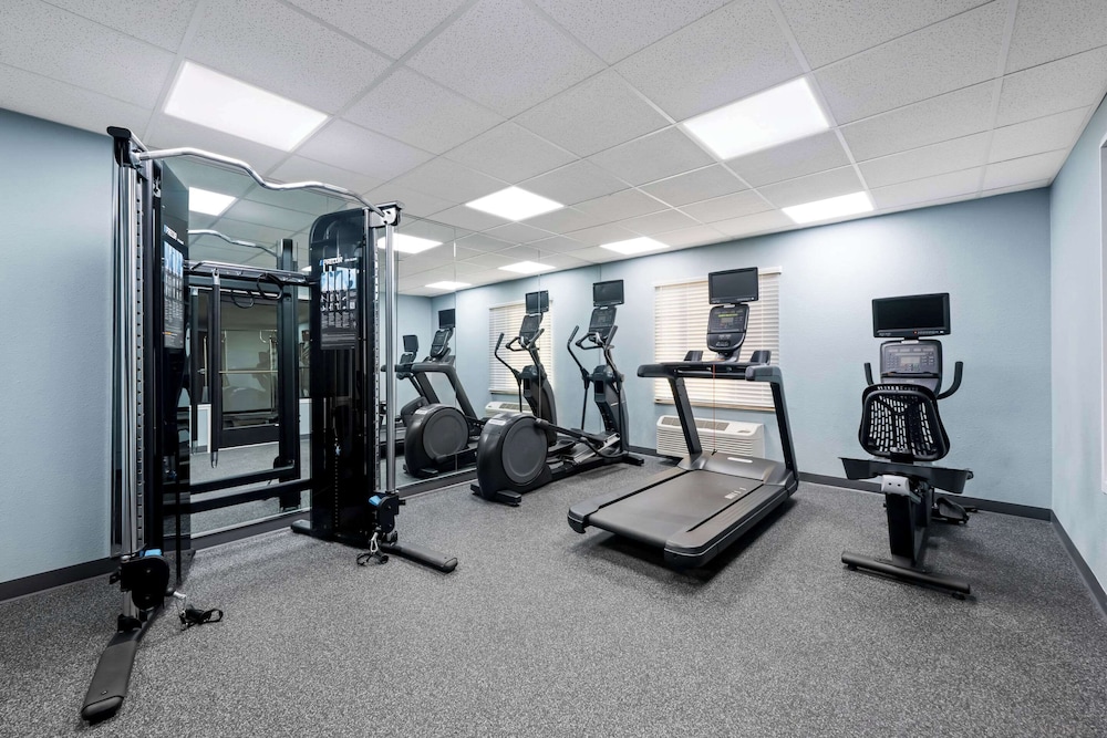 WoodSpring Suites Hobbs 25/36