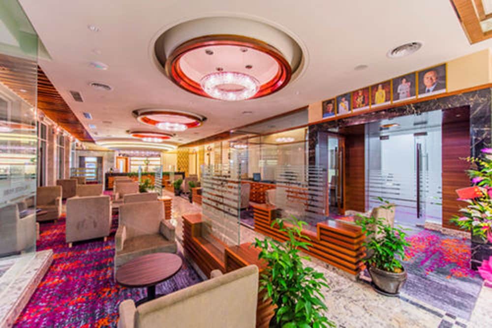Nu Hotel 22/25