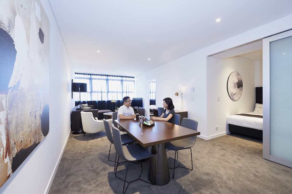 Silkari Suites Chatswood 57/65