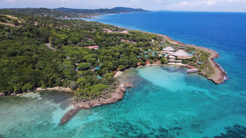 Roatan Media Luna By Melia 45/49