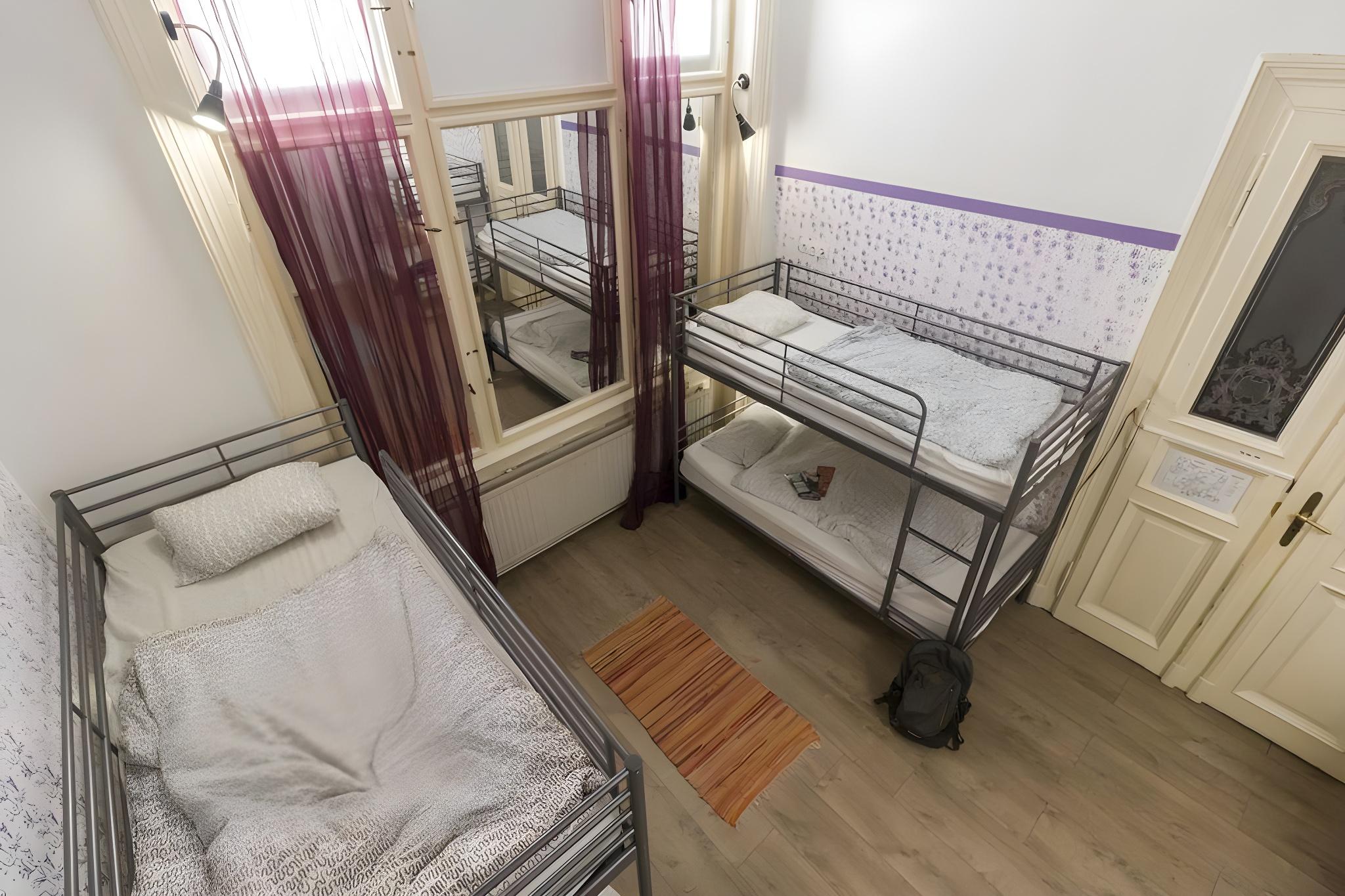 Mixed Dorm, Basic, 8 People, Shared Bathroom