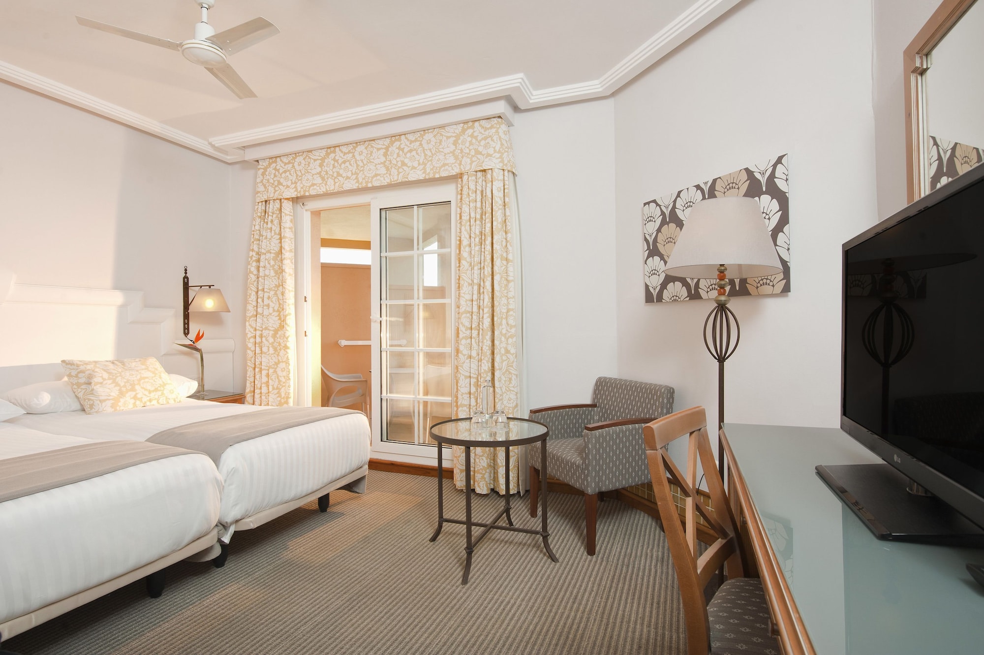 Melia, Twin Beds, Sea View، Melia Atlantico Isla Canela 4/9
