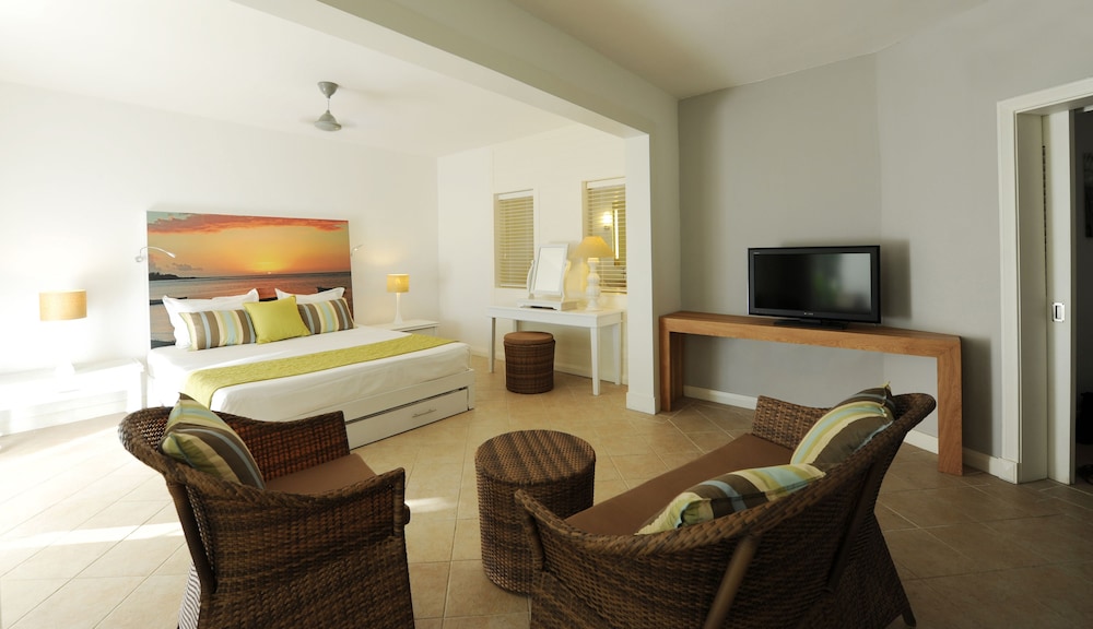 Veranda Grand Baie Hotel and Spa 46/66