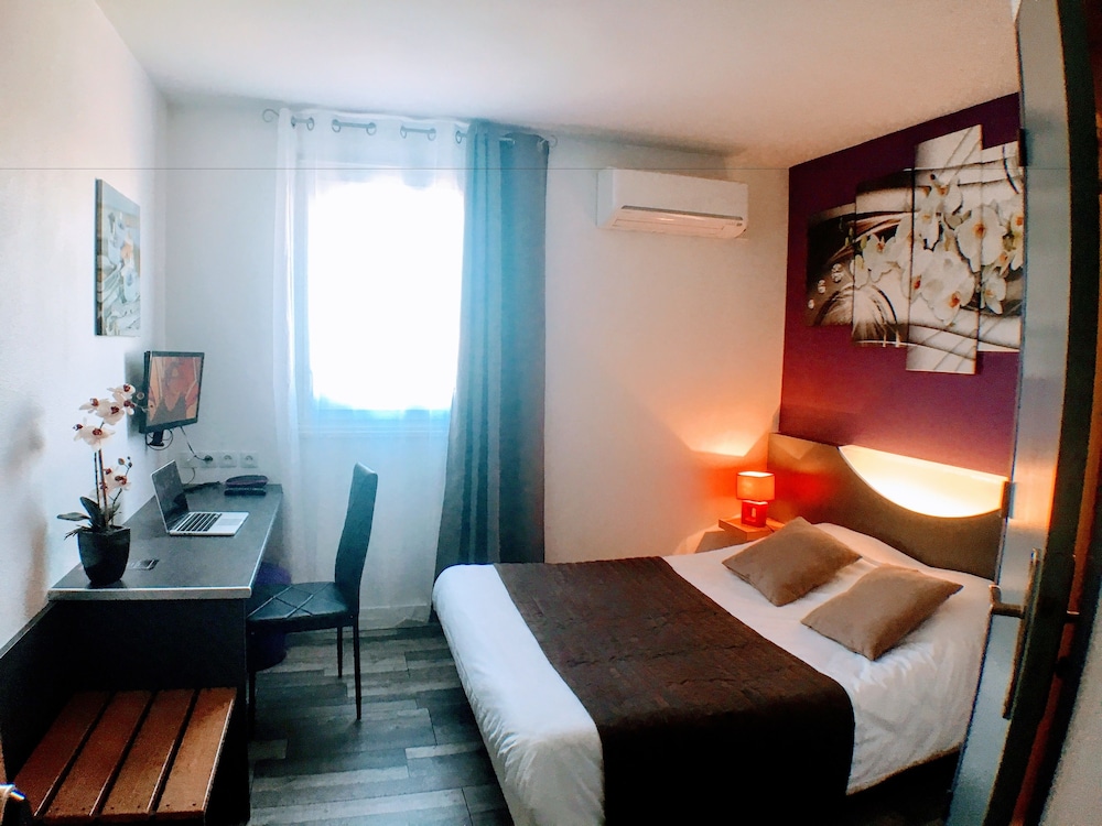 L'Hotel Le Marais Romilly Sur Seine Centre 21/44