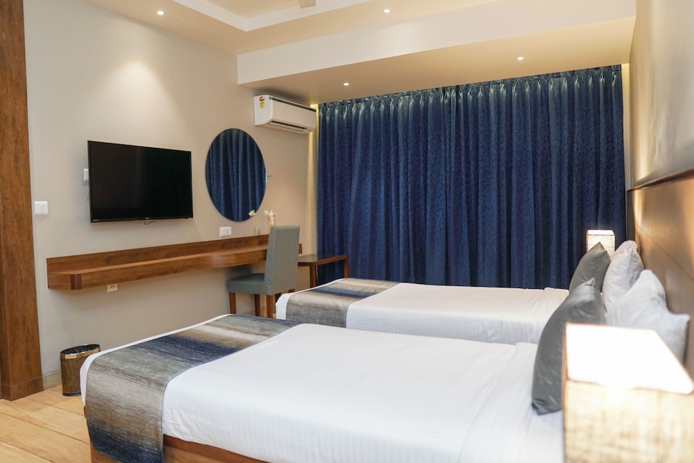 Cosmique Clarks Inn Suites Goa 22/48