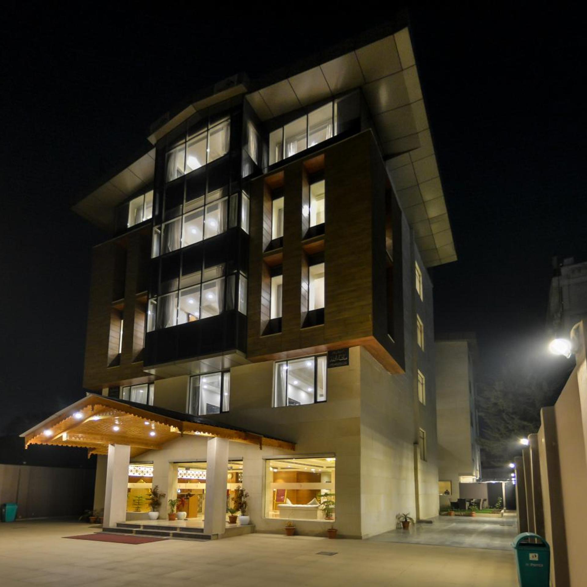 Regenta Central Point Srinagar 1/50