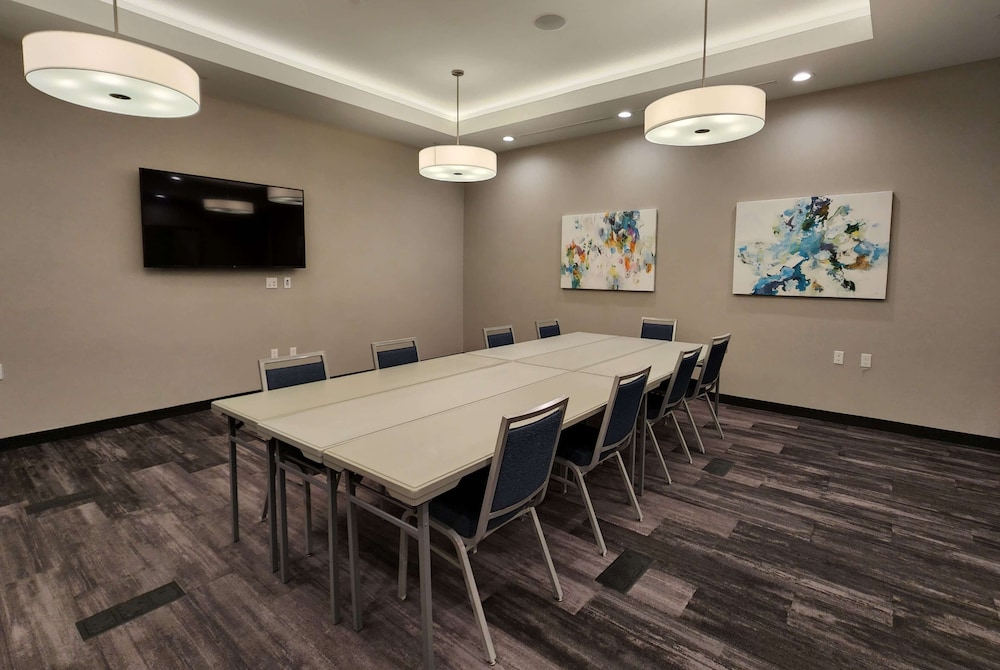 Hawthorn Extended Stay by Wyndham Pflugerville 24/29