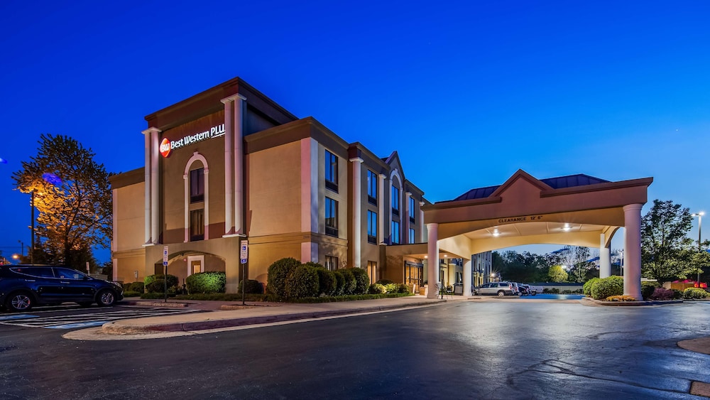 Wingate by Wyndham Greensboro/Coliseum 6/53