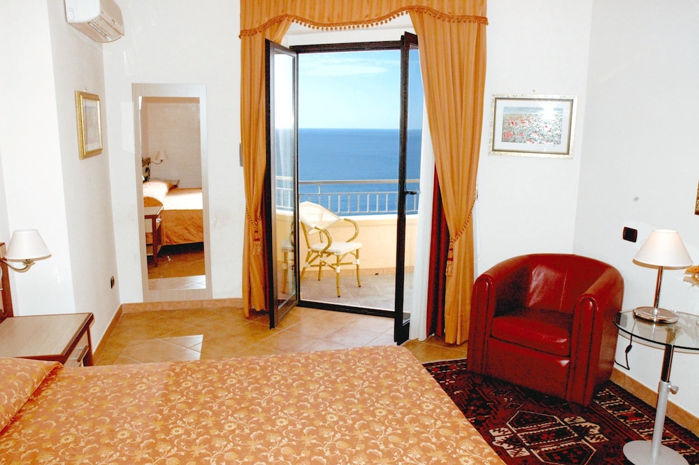 Nettuno Palace Hotel 11/27