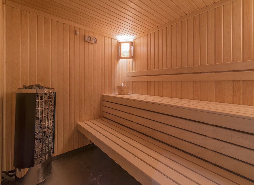 Messier 53 Hotel Yerevan 21/50