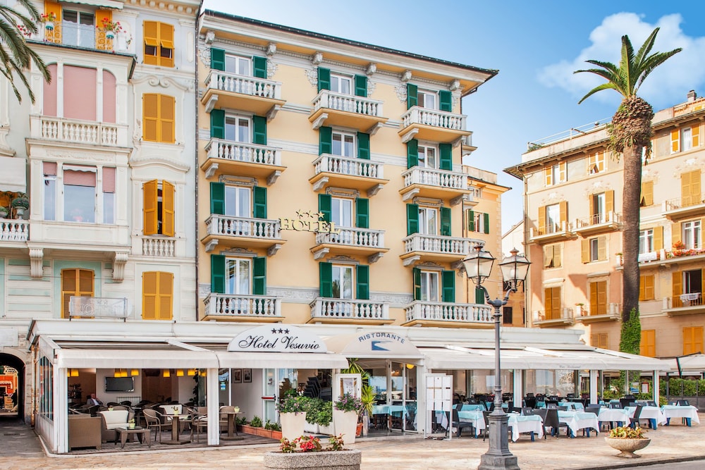 Hotel Vesuvio 2/67