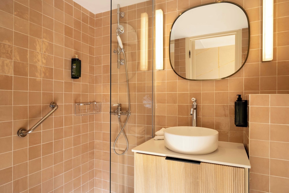 Dauphine Saint Germain Hotel 66/70