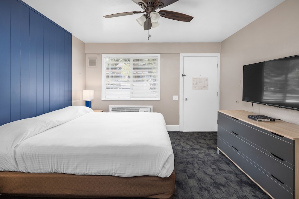 Tahoe City Inn 19/42