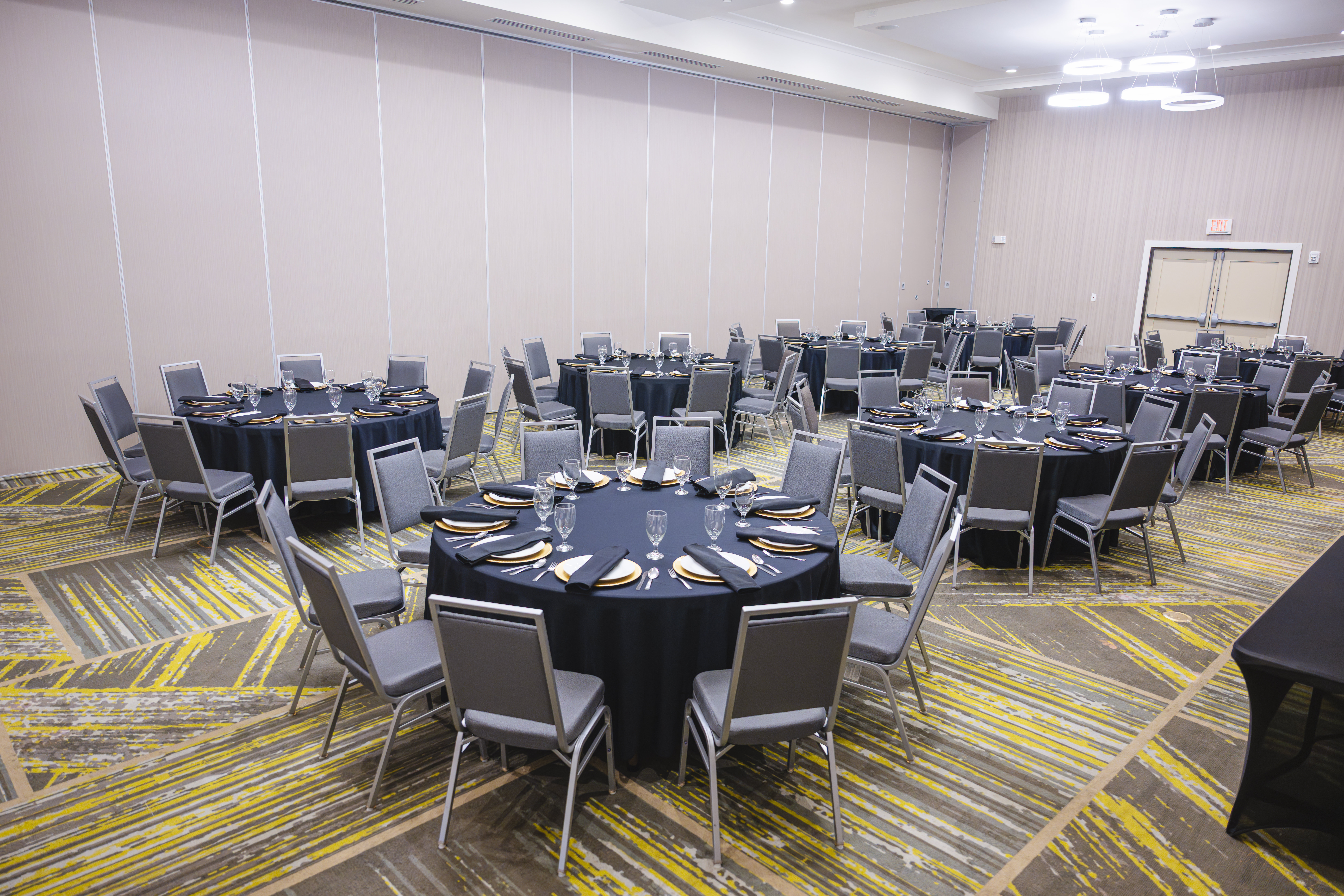 Holiday Inn & Suites Houston NW - Willowbrook 53/60