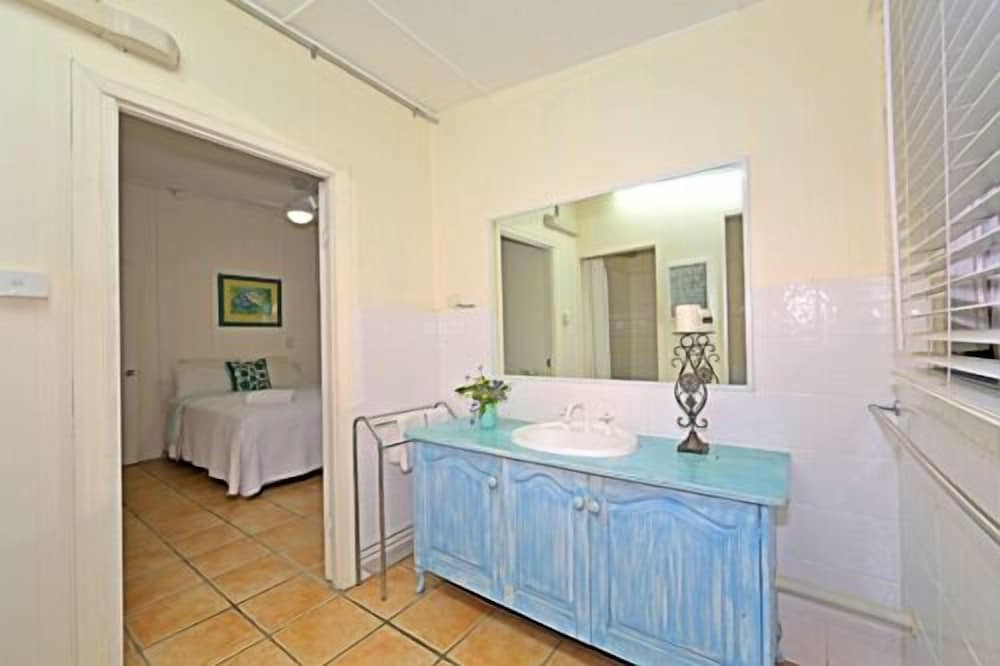 Bargara Gardens Motel And Holiday Villas 16/44